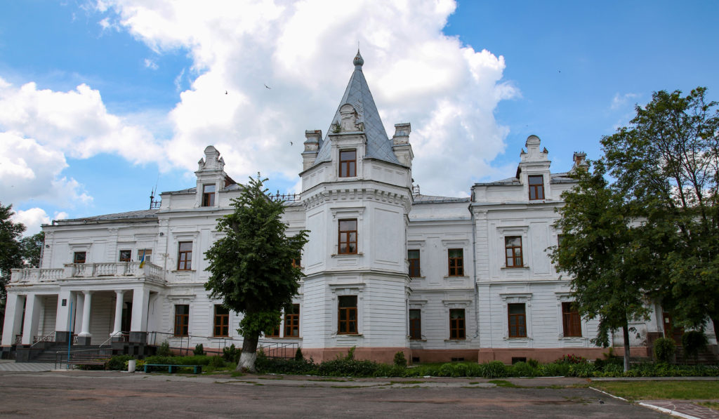 Андрушівка. Палац Бержинських-Терещенків