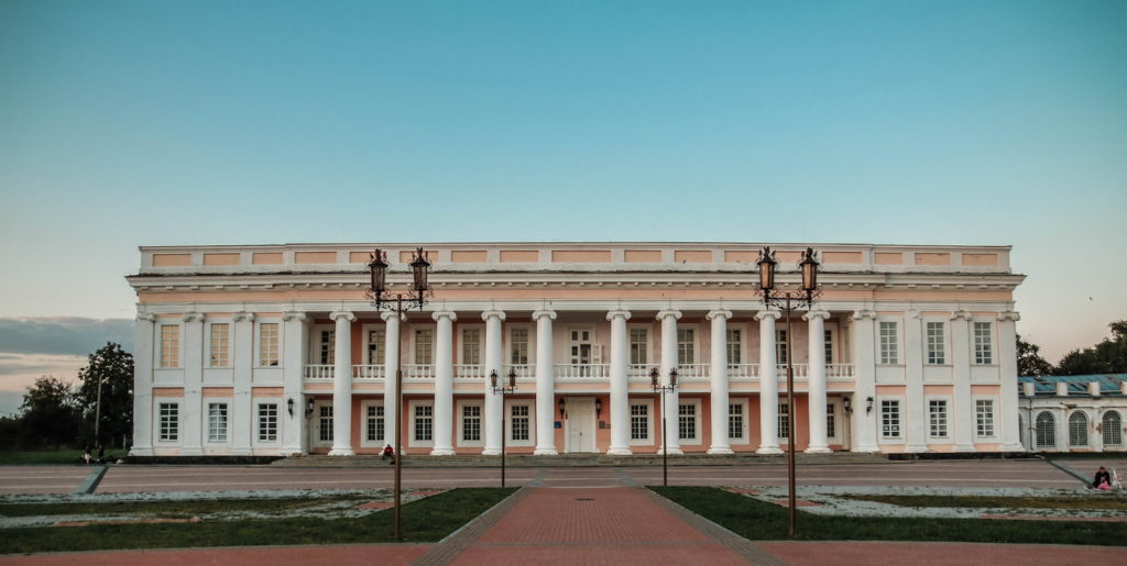 Тульчин. Палац Потоцьких. Найбільший палац України.