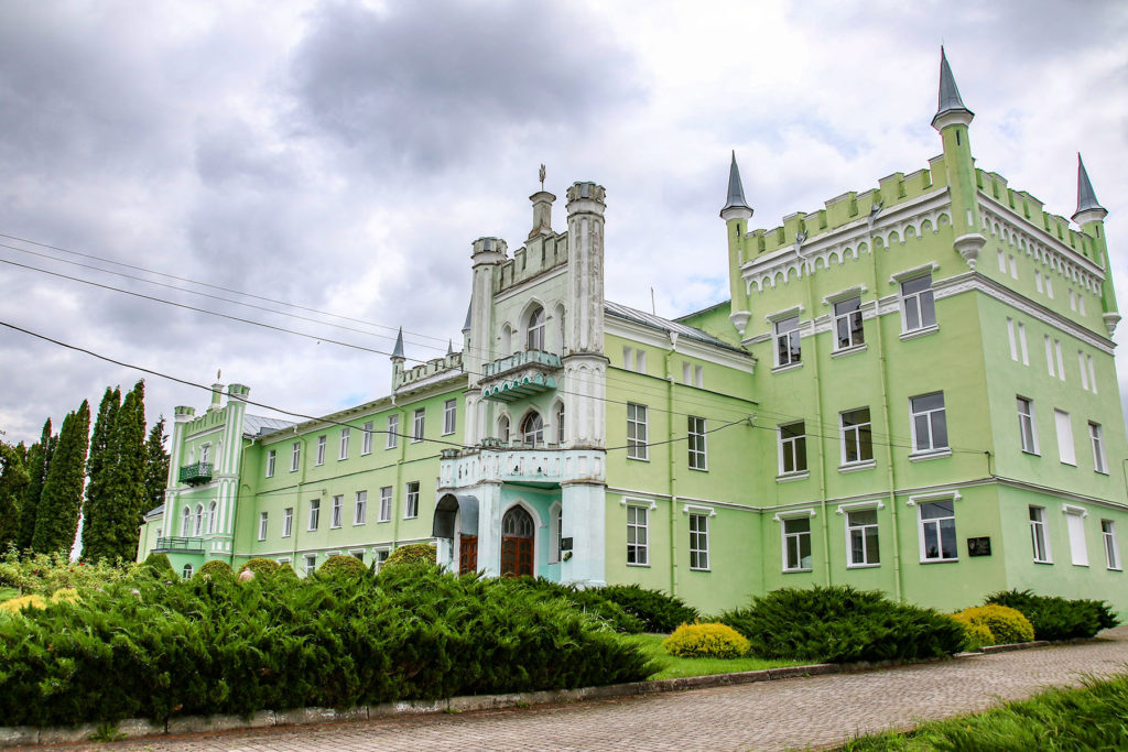 Білокриниця. Замок-палац Збаразьких.